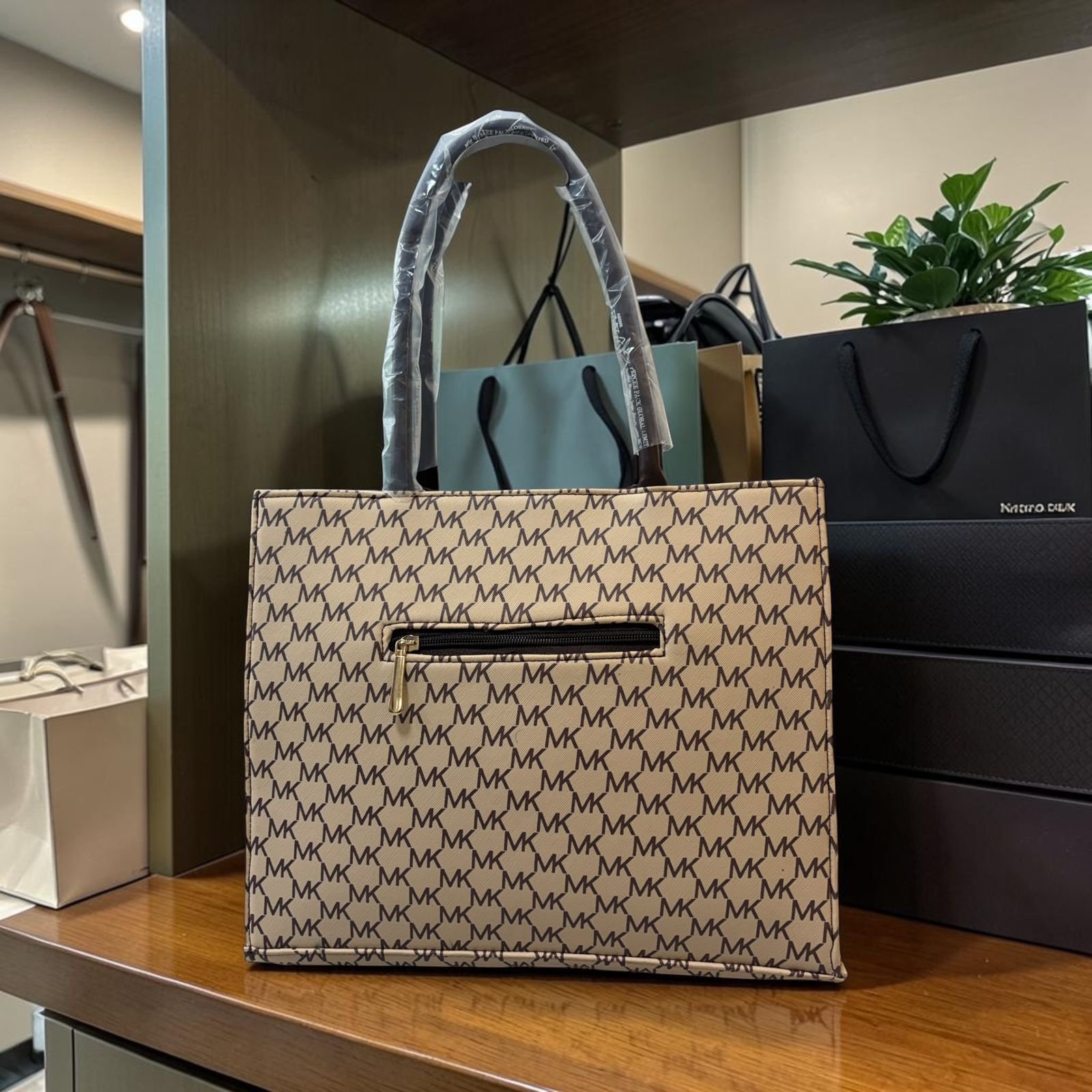 TREANDING HAND BAG - Image 4