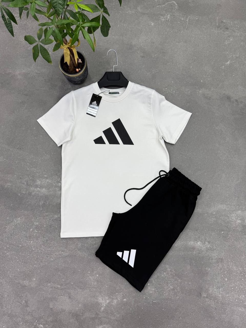 MEN'S T-SHIRT